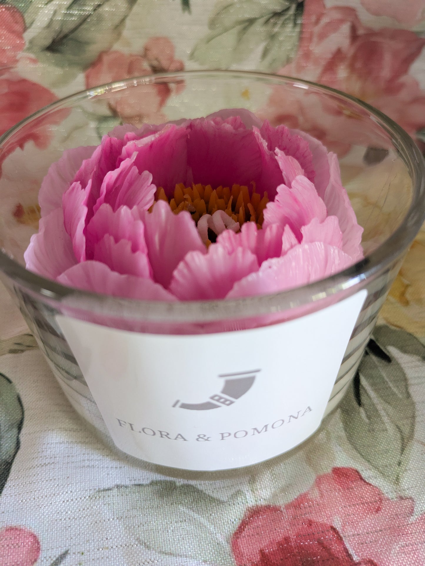 Garden Peony in Glass vase