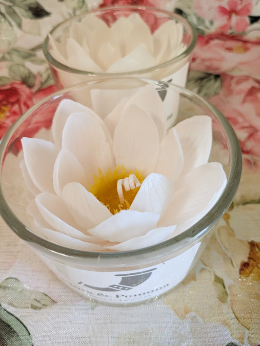 Lotus Candle